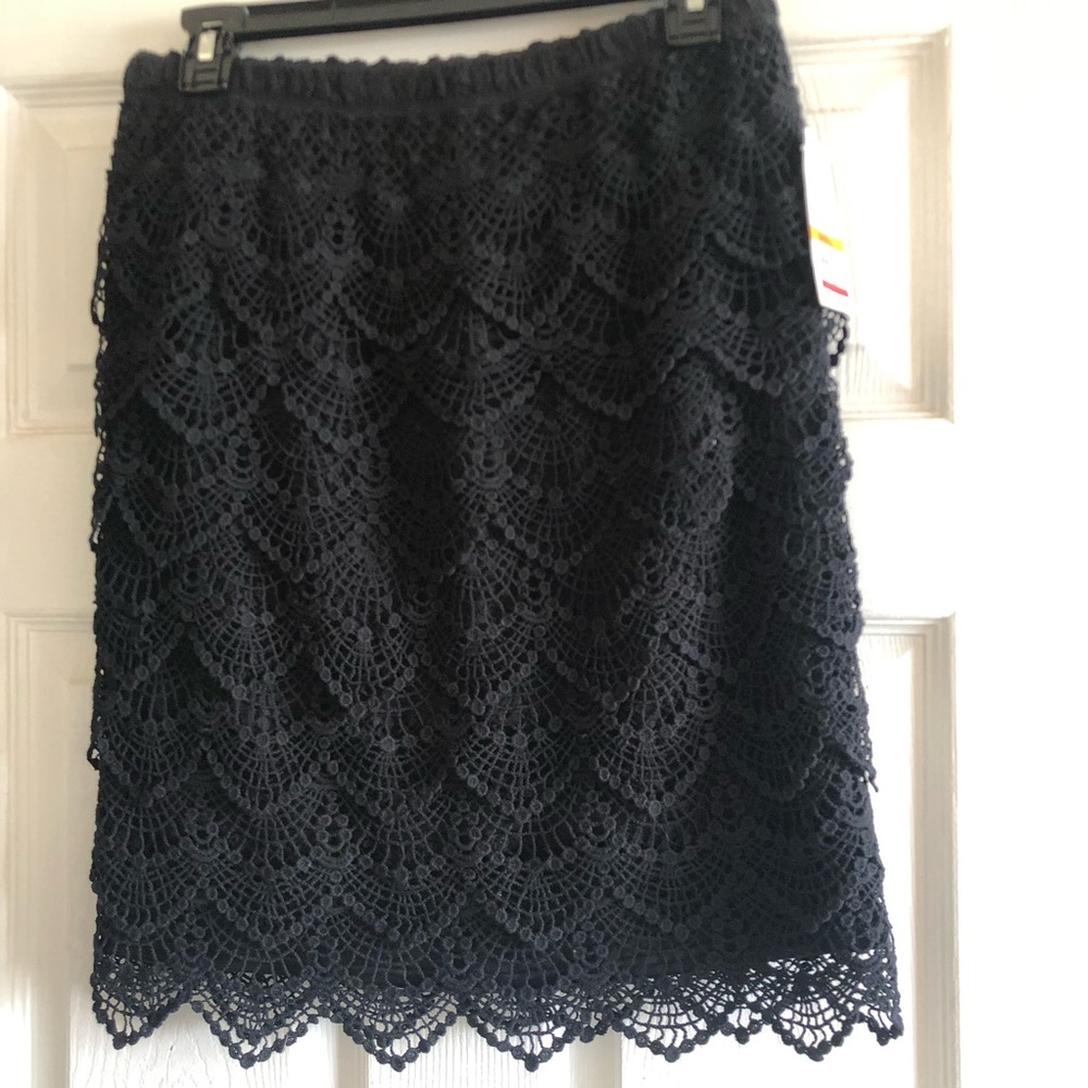 New ruffle layer skirt